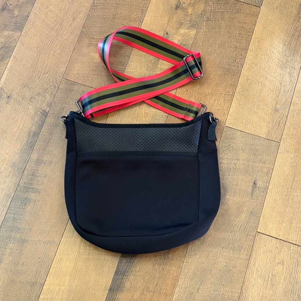 Haute Shore Blake Black Neoprene Crossbody Bag‎ with 2 Interchangeable Straps